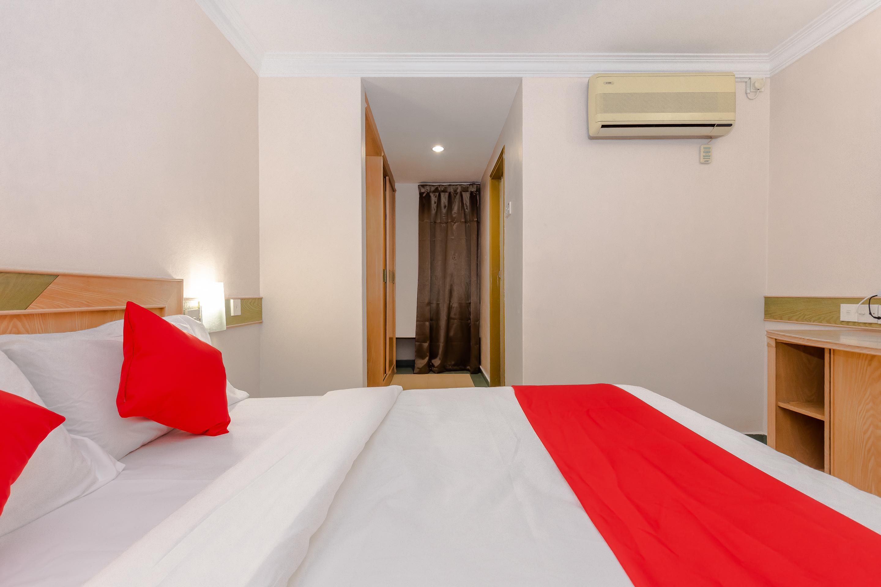 Oyo 764 Hotel Famous Inn Malacca Bagian luar foto