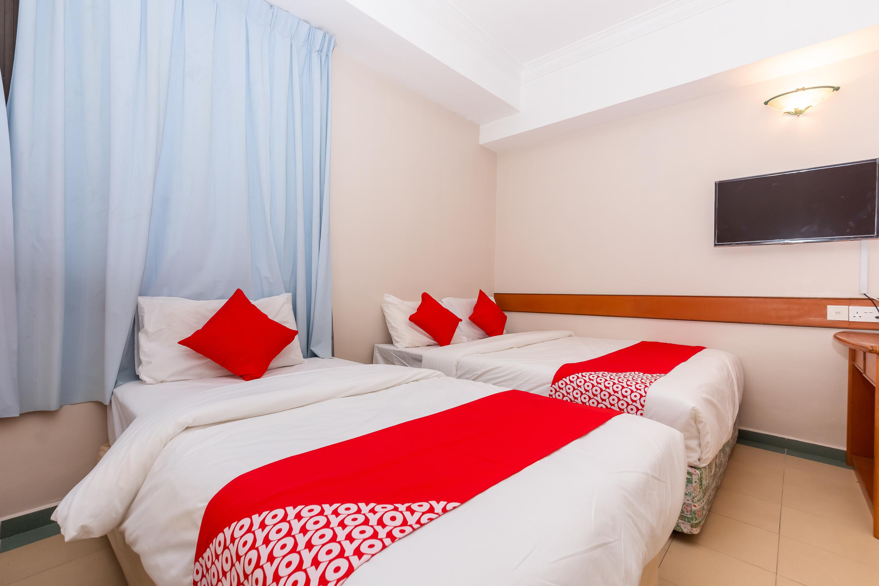 Oyo 764 Hotel Famous Inn Malacca Bagian luar foto