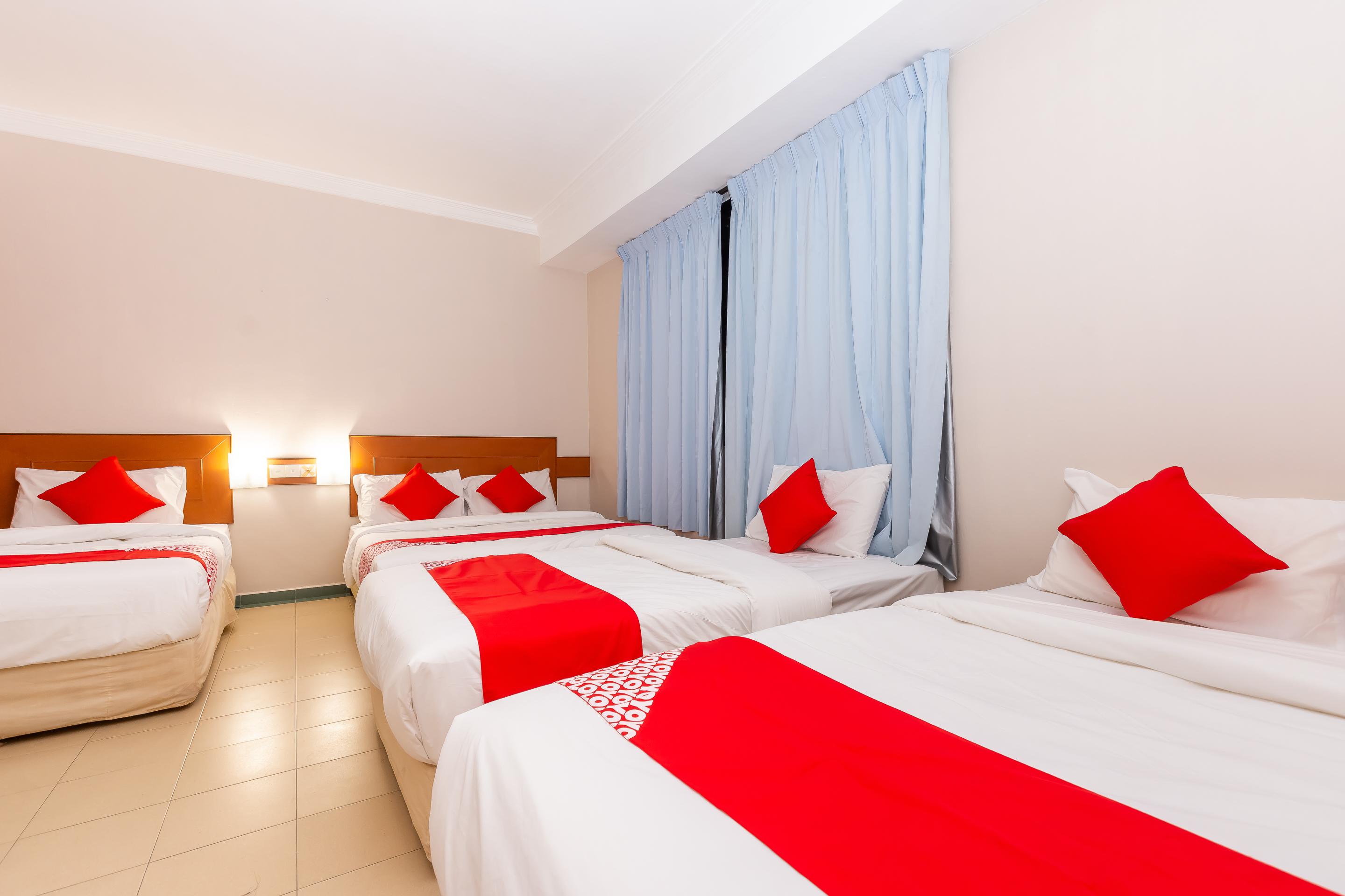 Oyo 764 Hotel Famous Inn Malacca Bagian luar foto