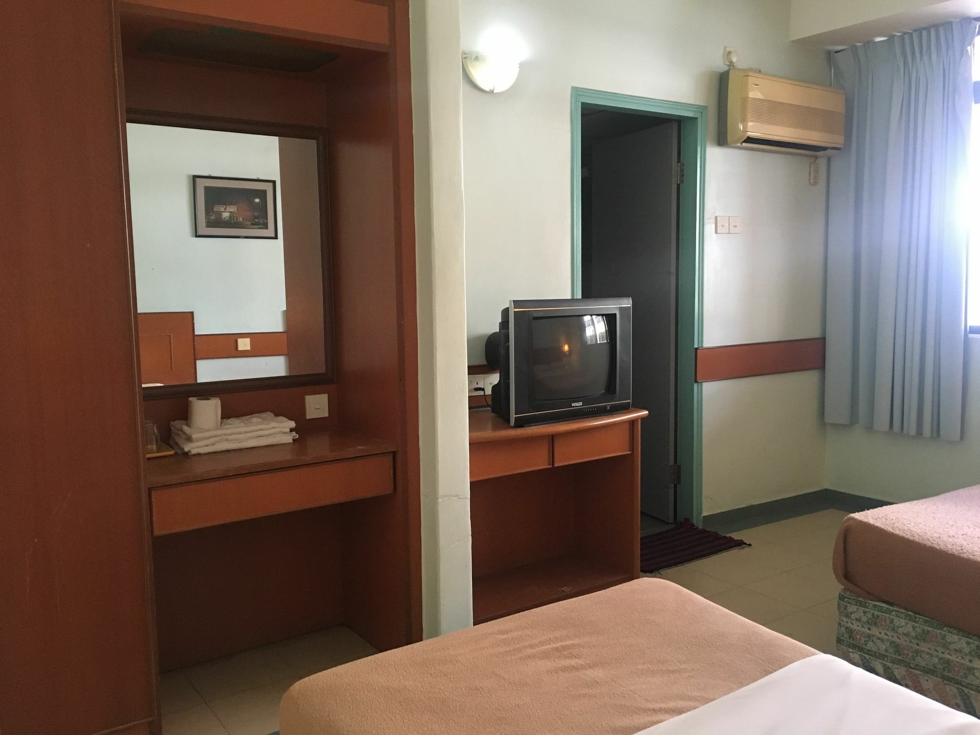 Oyo 764 Hotel Famous Inn Malacca Bagian luar foto